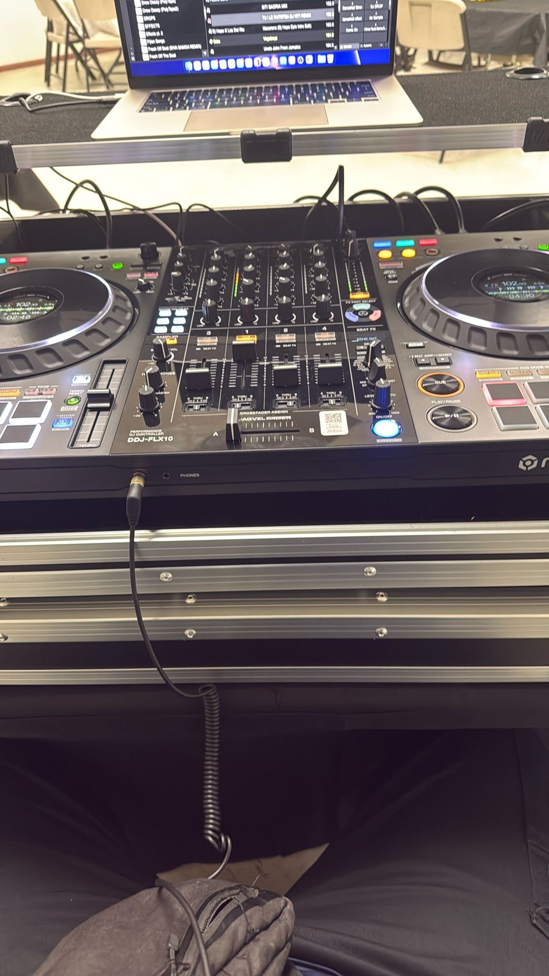 Pioneer DDJ-FLX10 W/ CASE