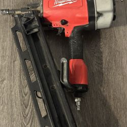 Milwaukee 20-22 Fraiming Nailer Pneumatic