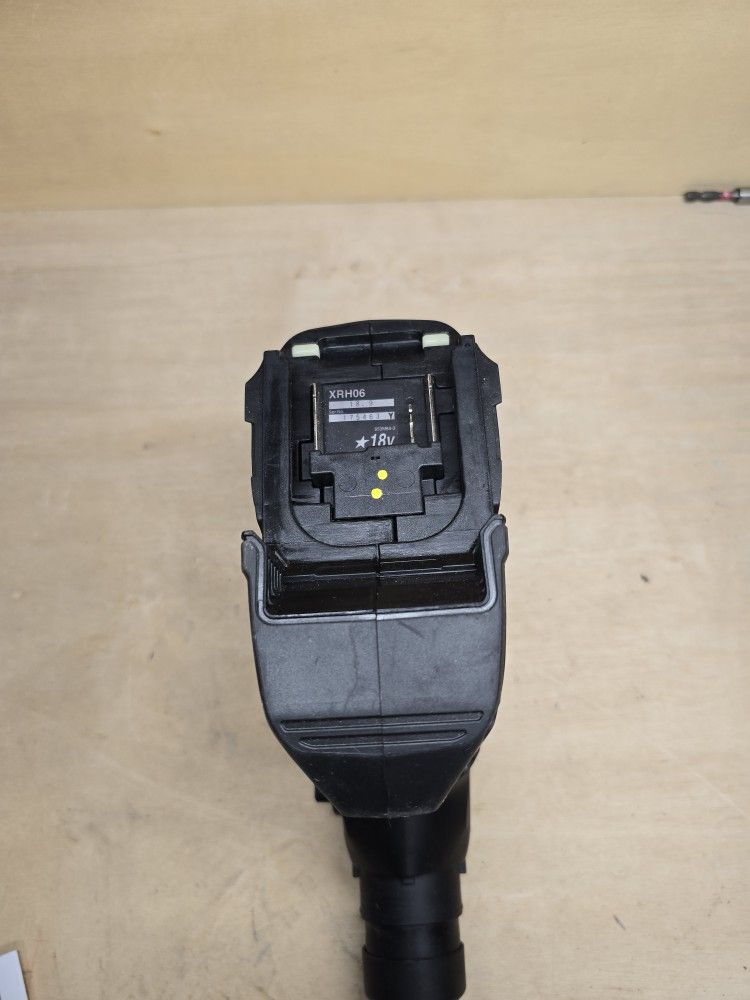 Makita 18V LXT Sub Compact Rotary Hammer