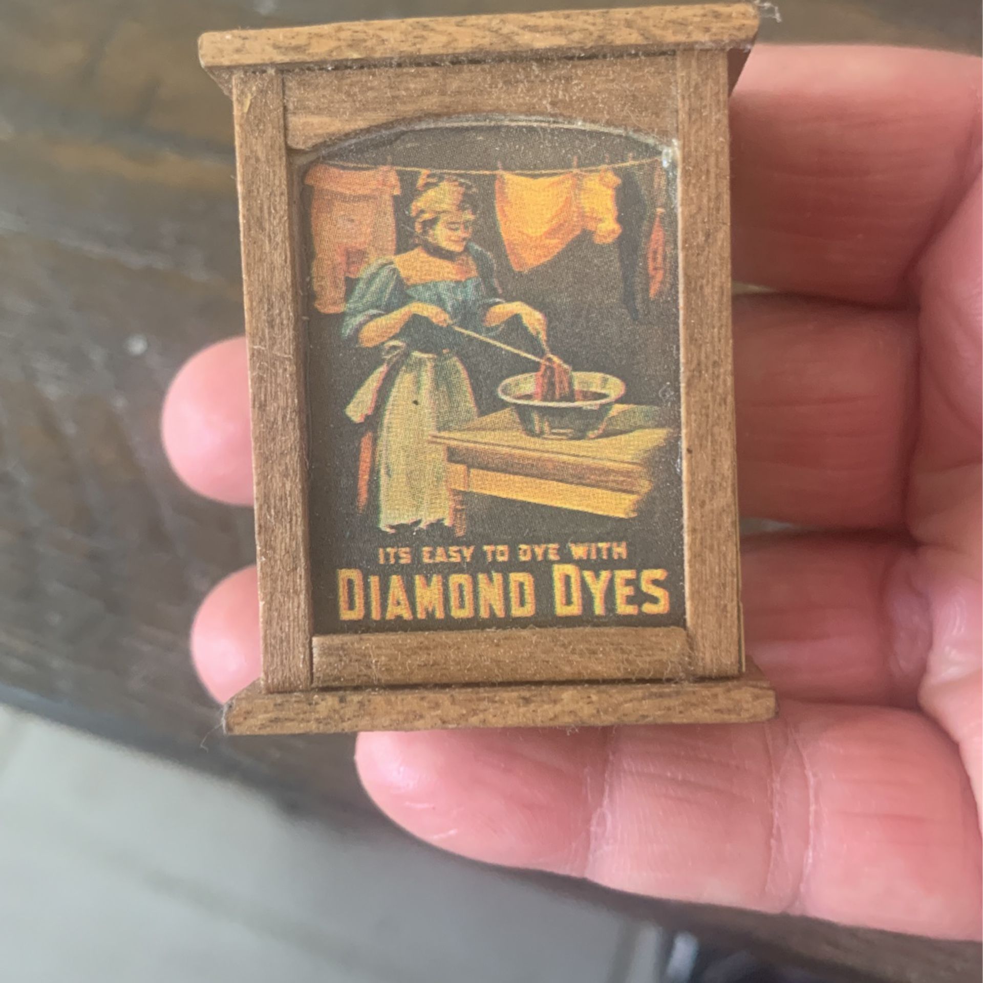 Diamond Dyes Cabinet Shelf 1910