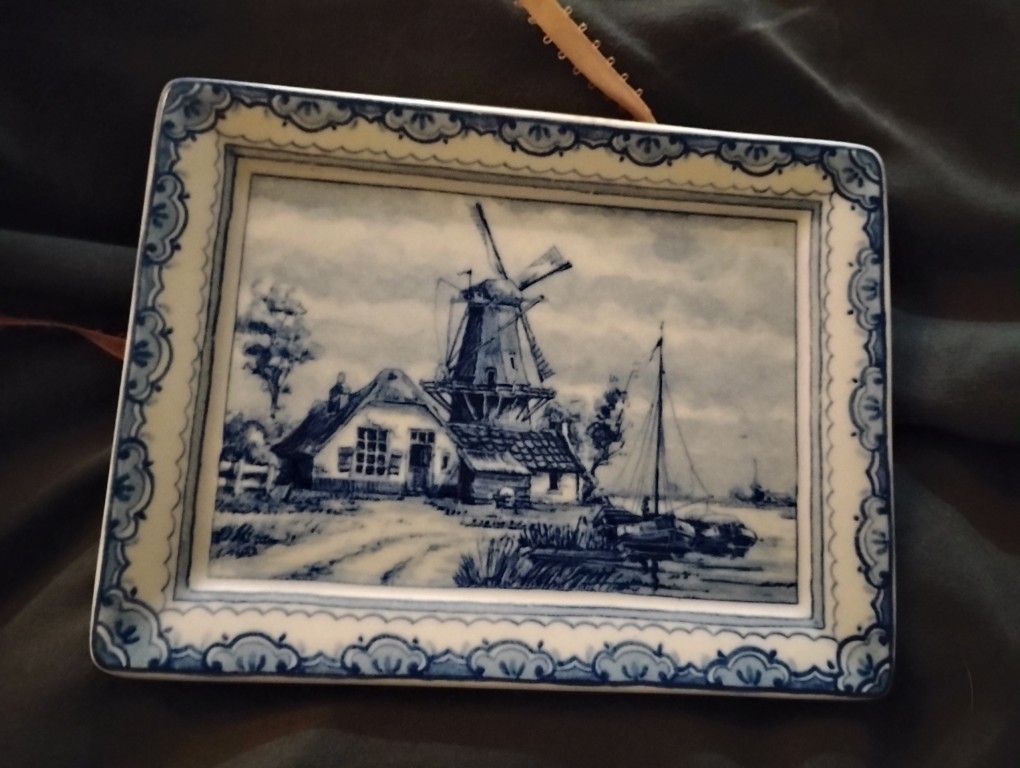 Delftsblauw Vintage Made In Holland $25
