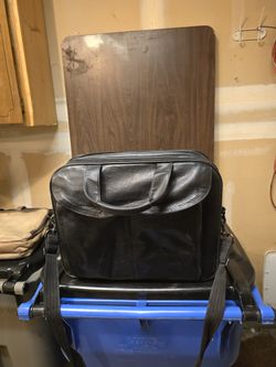 Assorted Lap Top And Brief Cases.