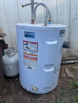 Electric 30 gallon dual element shorty water heater