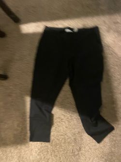 Black Chico’s capri’s