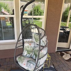 Egg Out Door Chairs And Cushions.  Exceelent Can’t Ndituin