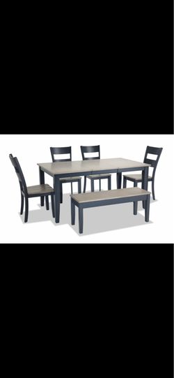 Table set with bench + storage