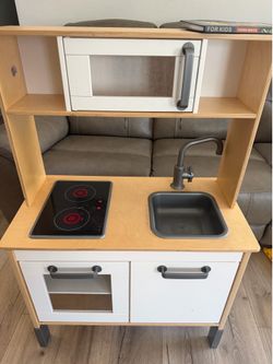 Kids Wooden Pretend Kitchen Play