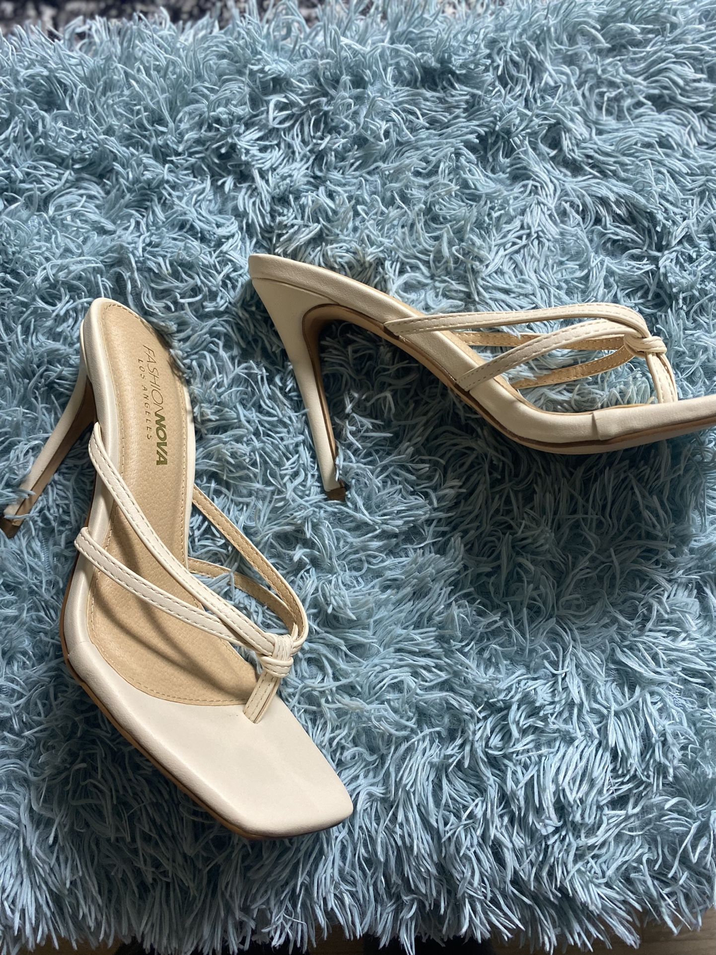 Size 6 Fashion Nova Mules