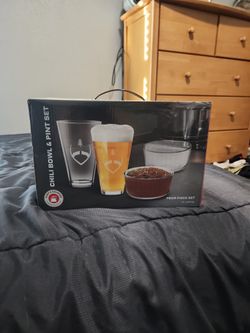 Chili Bowl & Pint Set