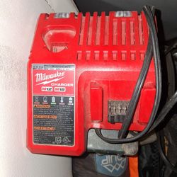 Milwaukee Charger(M12+M18)