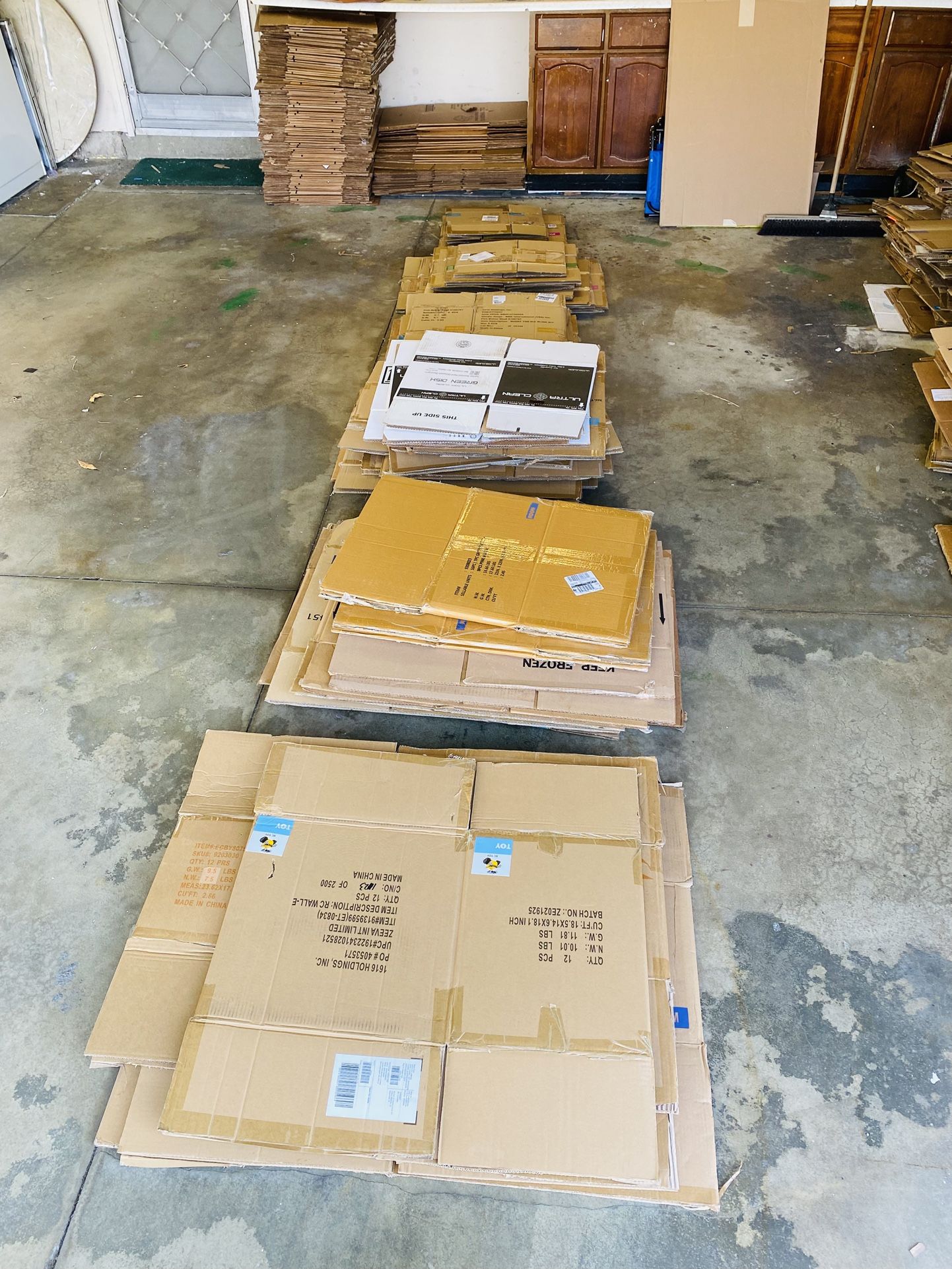 moving Boxes ( 60 BX,S). ALL. See description.