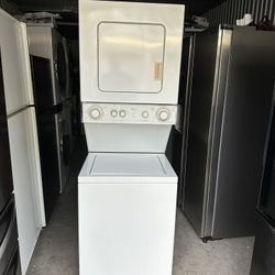 Whirlpool Stakable Washer And Dryer Good Condition Everything Works Fine 