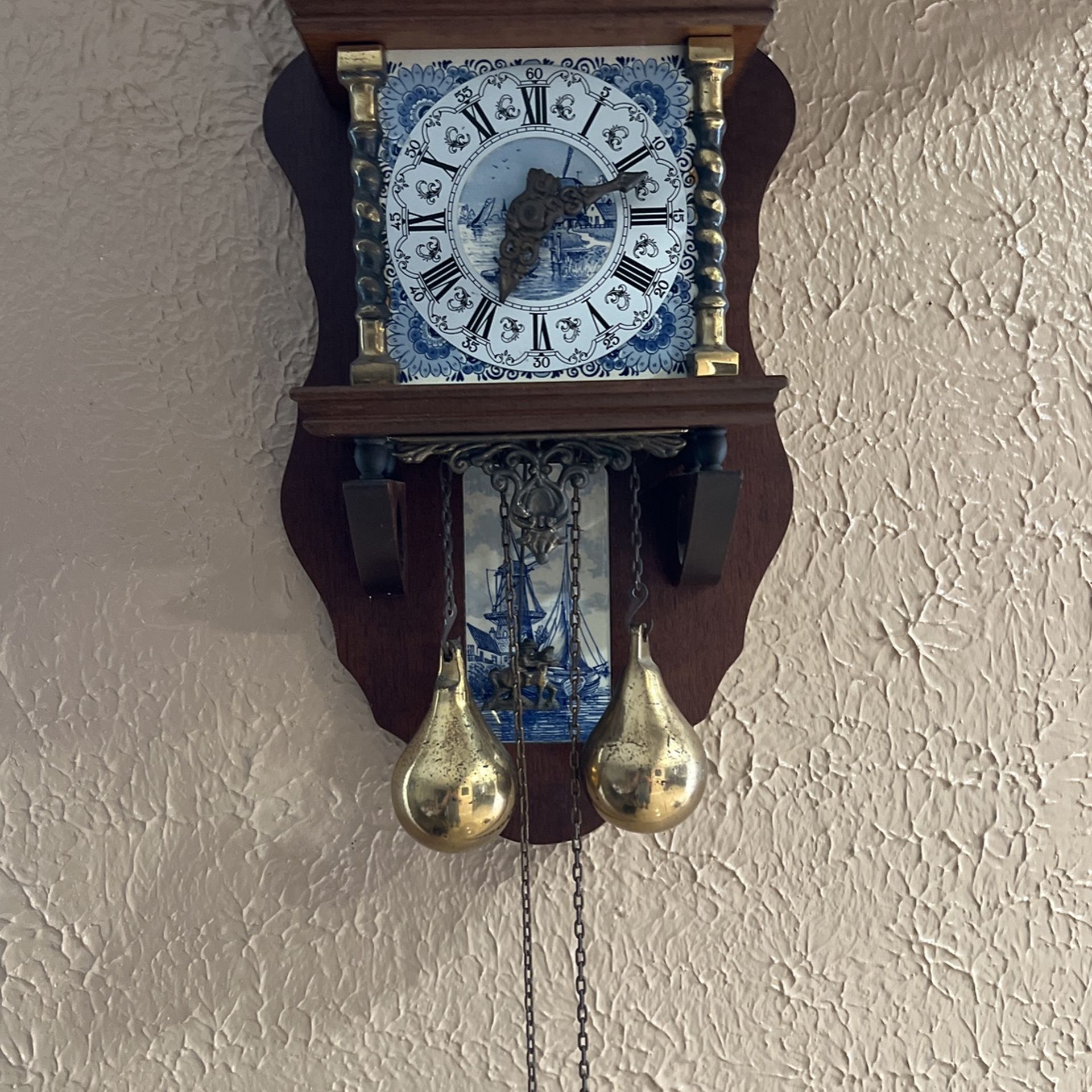 ANTIQUE HOLLAND DUTCH WALL CLOCK 8 DAY STRIKE (BELL)