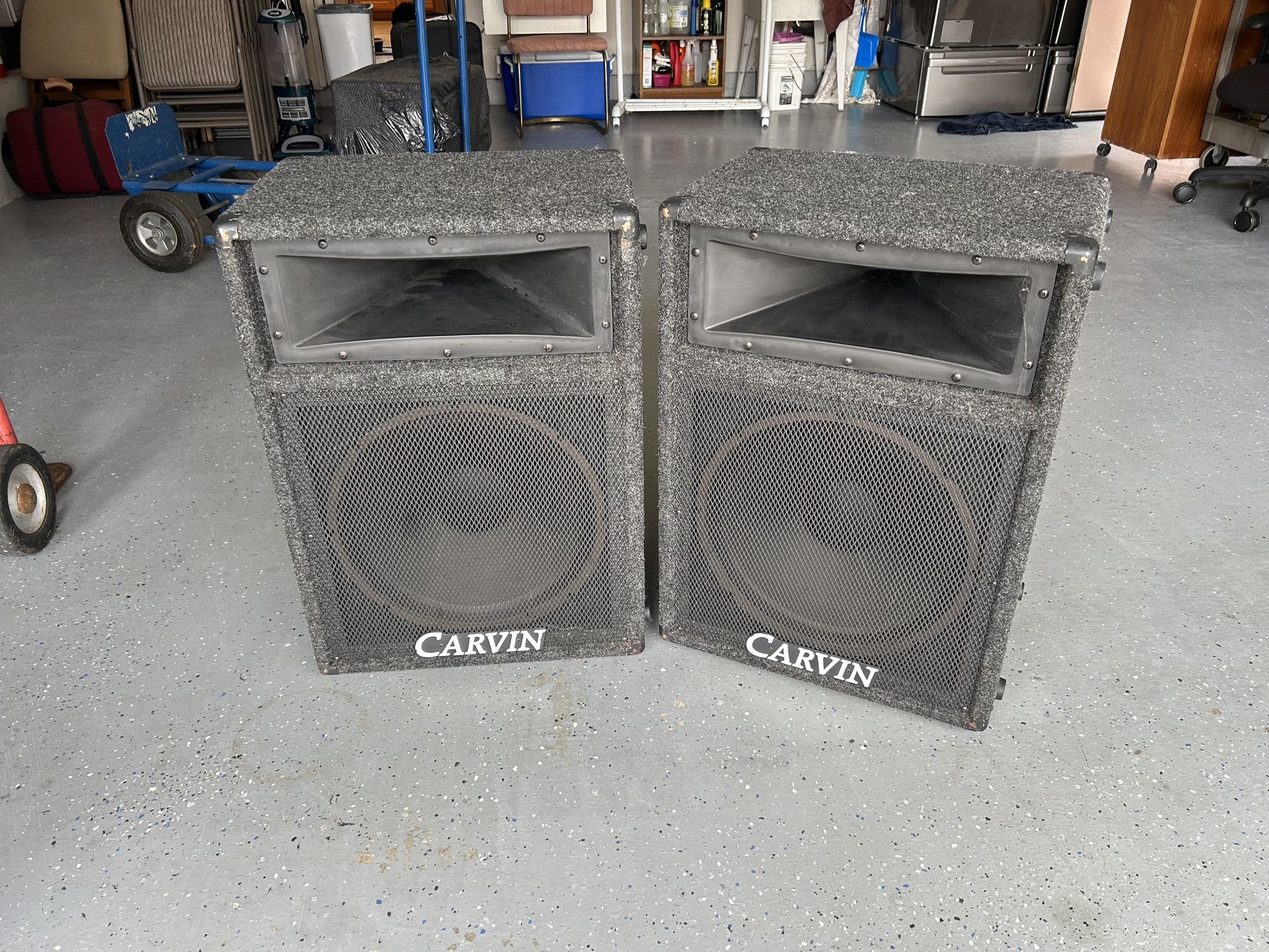 Carvin Pair of Speakers (Model 852) w/Carvin MX842 8-Channel Mixer
