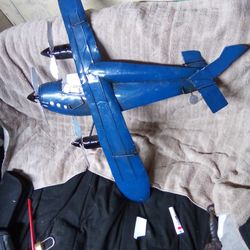 Homemade Metal Plane That You Can Hang Up