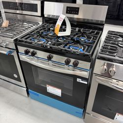 Frigidaire 30 Inch 5 Burner Gas Range - Brand New, 1 Year Manufacturers Warranty