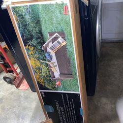 Raised Garden/sandbox 