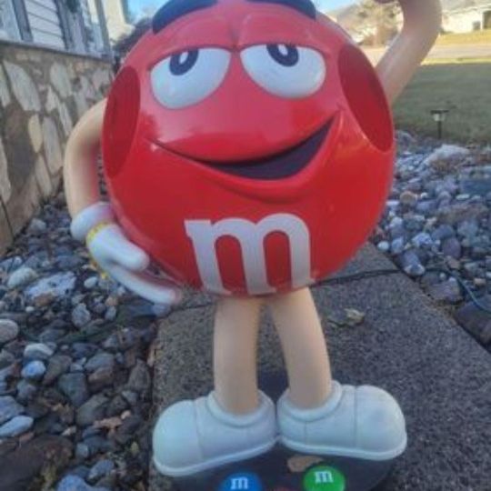 Large M&M Character Display for Sale in Sumner, WA - OfferUp