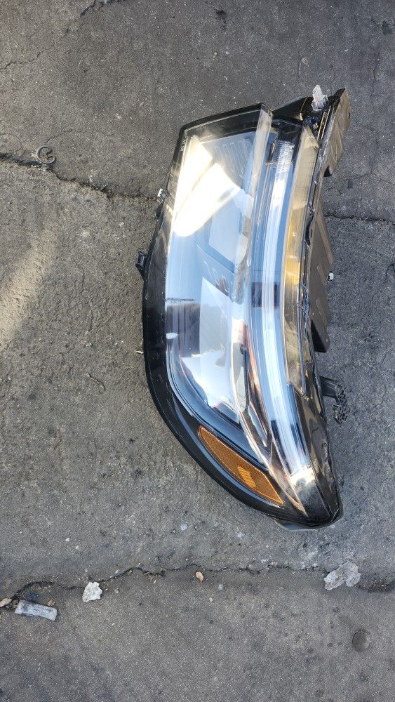 2025 Ford Explorer Headlight Left Oem