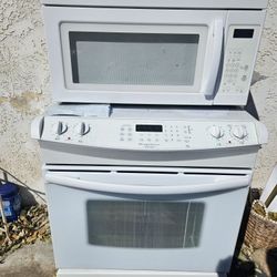 Stove Electric And Microwave 
