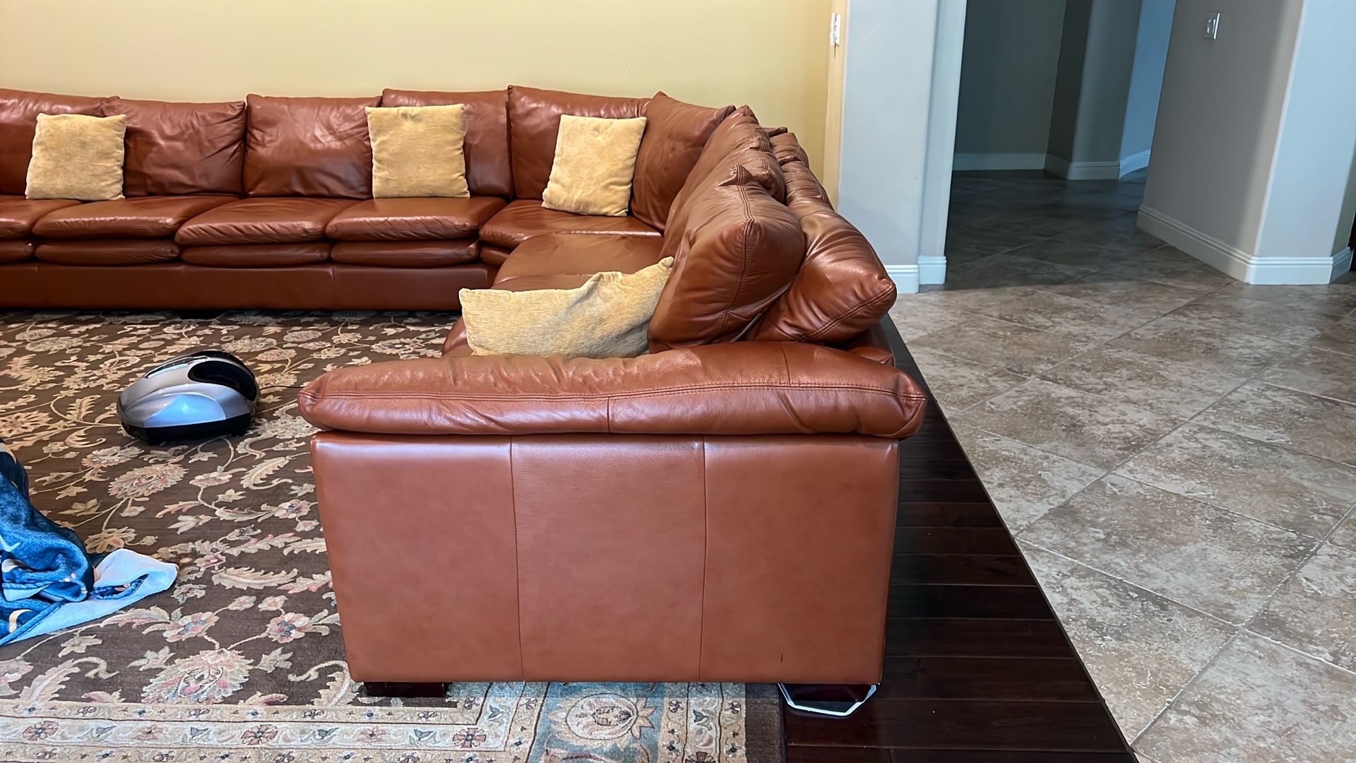 Arizona Leather Sofa