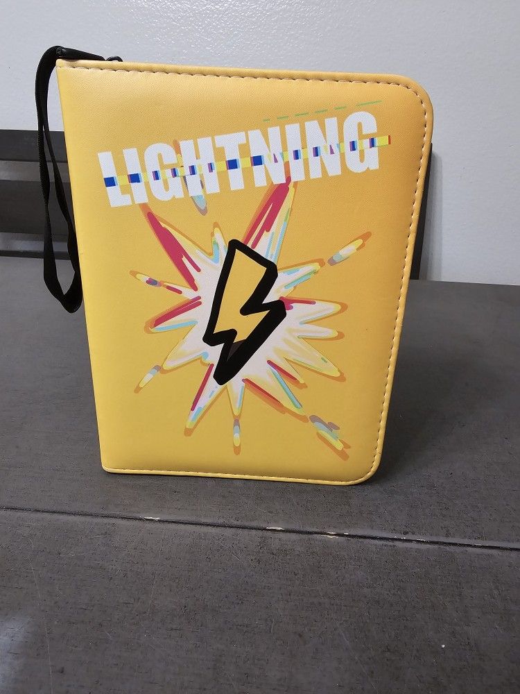 Card Binder for Trading Cards 4-pocket 400 https://offerup.com/redirect/?o=UG9ja2V0cy5UcmFkaW5n Card Holder Album Book Case for TCG.with 50 Removable