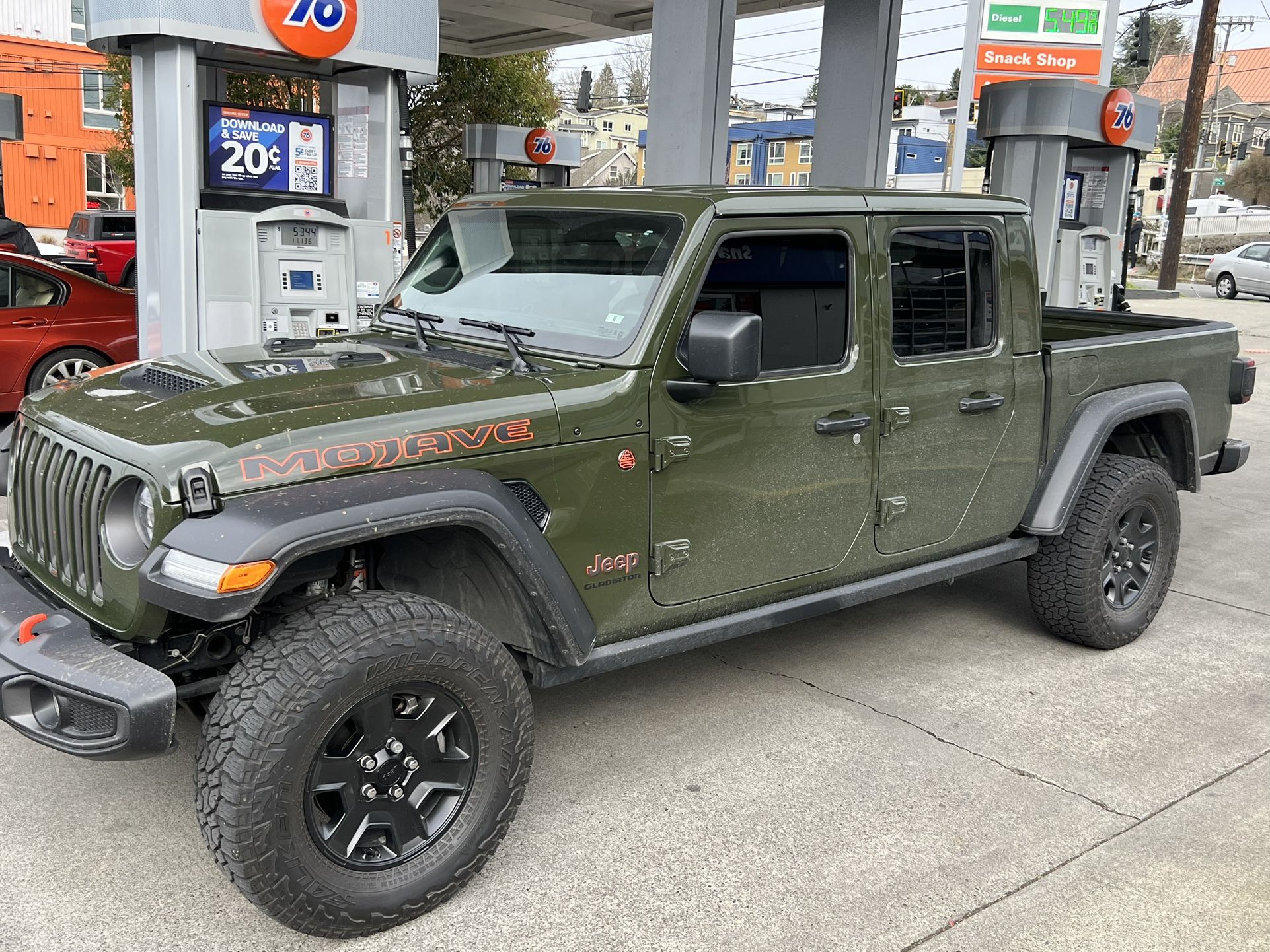 Selling 33 Inch Tires and 17 Inch Rims Jeep