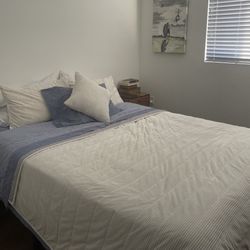 Queen Bed Frame 14 Inches Heavy Duty Platform Metal Bed Frames Queen Size Support 3500lbs Queen-Size