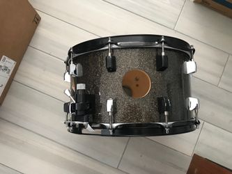 8” Snare Drum 20 Ply vented black sparkle