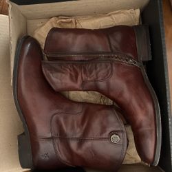 Frye Melissa Button Short 2 for Sale in Sun City AZ OfferUp