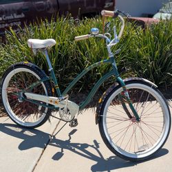 Electra /Trek Cruiser Bike - New Tires & Tubes