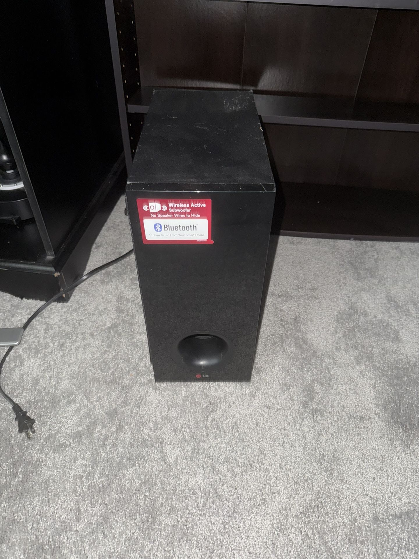 LG Bluetooth Sound Bar Works Great