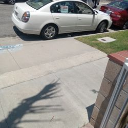 2002 NISSAN ALTIMA