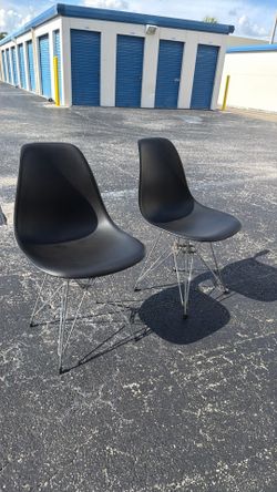 Black Accent Chairs