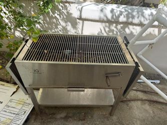 Charcoal barbecue