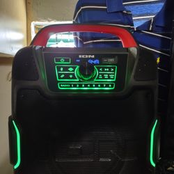 Ion Pathfinder 320 Bluetooth,built in Am, FM, microphone input super loud and clear great bass