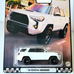 Hot Wheels Premium Boulevard '18 Toyota 4Runner 