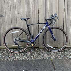 2025 Canyon Inflite CF SL Carbon Bike, XS, Excellent Condition