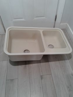 32W x 22L x 9D in sink