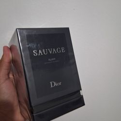 Dior SAVUAGE Elixir