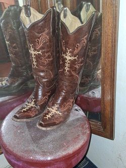 Women's boots