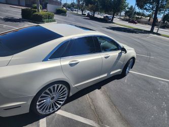 2016 Lincoln MKZ