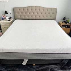 Purple Hybrid 2 King Size Mattress LIKE NEW!! 