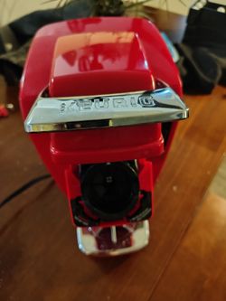 Keurig Single Serve Coffee Maker Red