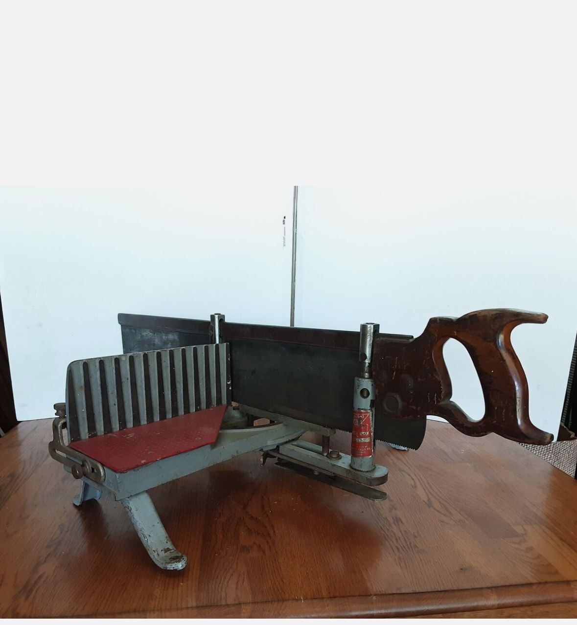 Millers Falls Miter Box with 26" Disston Saw