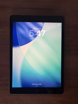 Apple iPad 10.2 Inch 8th Gen Tablet 32GB Model 2020