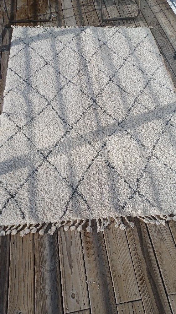 Nice Quality Aewa Rug