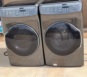 Samsung Front Load Washer and electric Dryer Set