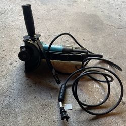 Makita Angle Grinder 9557 PB