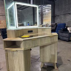 T4TREAM Fluted Makeup Vanity Desk with 3 Way Mirror and Lights, 48" Large Corner Vanity Table with Glass Top, Charging Station, 3 Drawers, Storage Cab